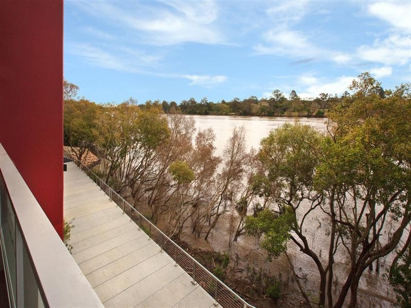 3104/205 King Arthur Terrace, Tennyson QLD 4105