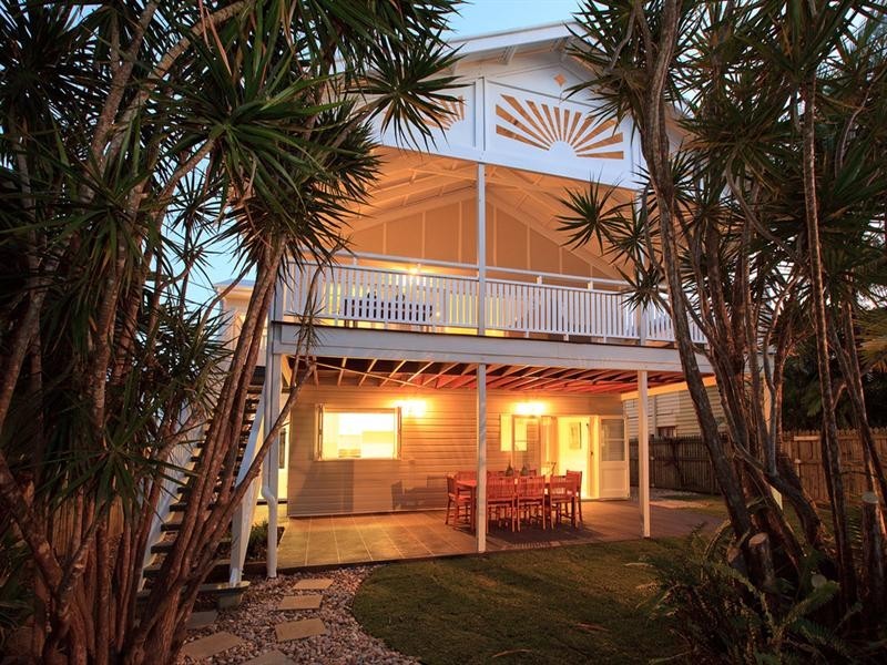 85 Lindsay Street, Hawthorne QLD 4171