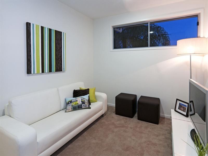 17 Walter Street, Bulimba QLD 4171