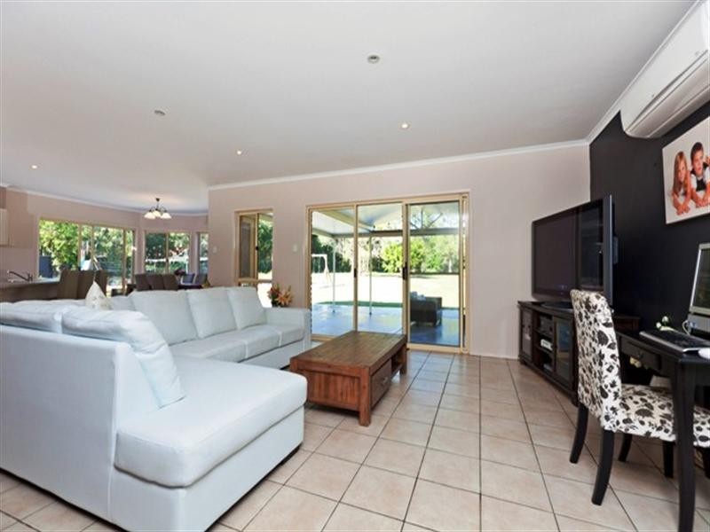 287 Boston Road, Belmont QLD 4153