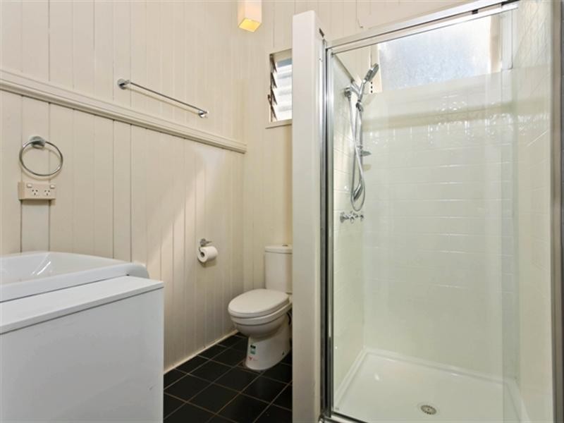 4 Geelong Street, East Brisbane QLD 4169