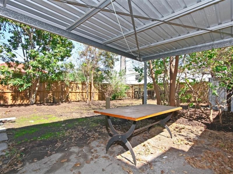 4 Geelong Street, East Brisbane QLD 4169