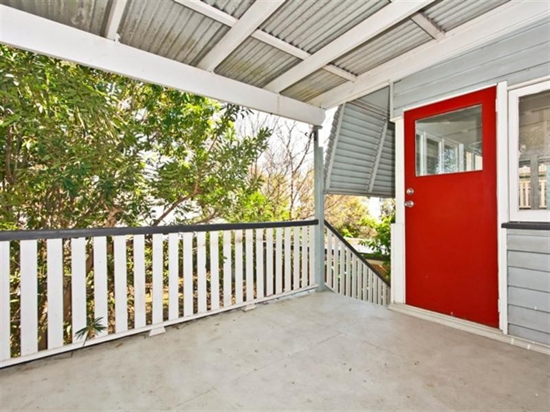 4 Geelong Street, East Brisbane QLD 4169