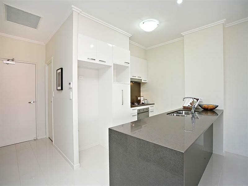 64 Barton Road, Hawthorne QLD 4171