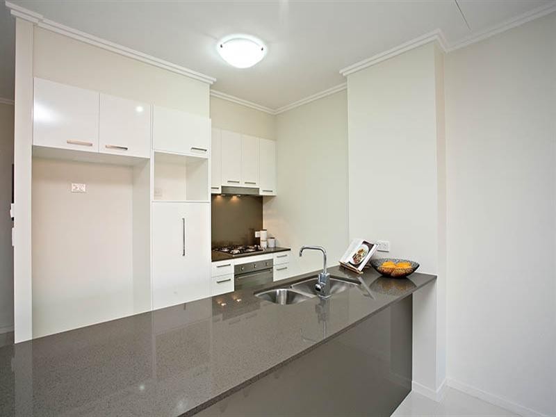 64 Barton Road, Hawthorne QLD 4171