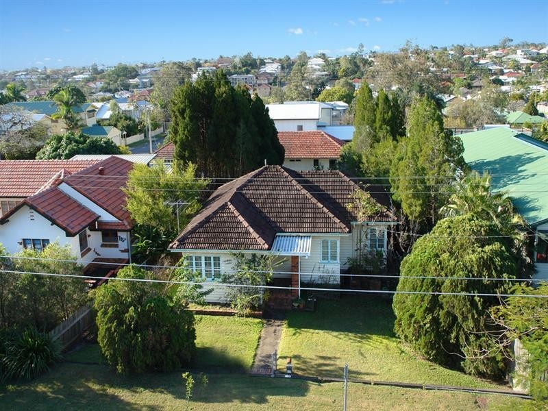 60 Martha Street, Camp Hill QLD 4152