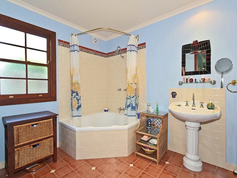 29 Boundary Road, Camp Hill QLD 4152