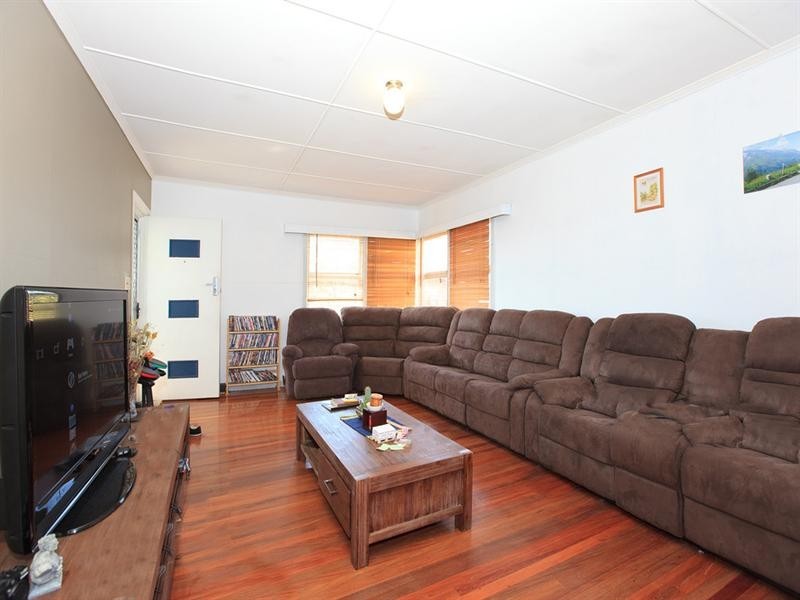 11 Hillsdale Street, Morningside QLD 4170