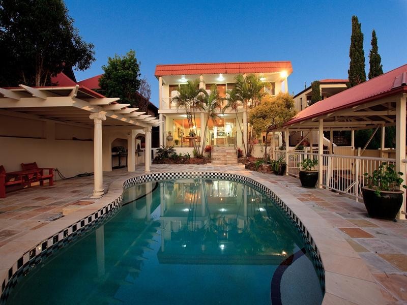 44 Gordon Street, Hawthorne QLD 4171