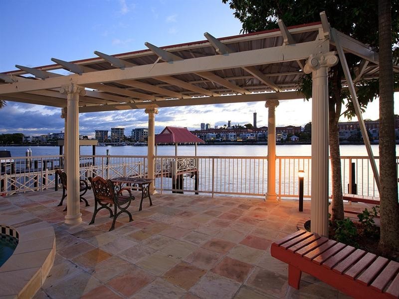 44 Gordon Street, Hawthorne QLD 4171