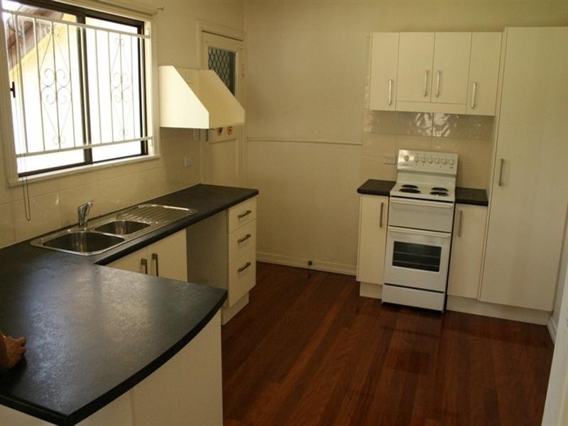 7 Delsie Street, Cannon Hill QLD 4170