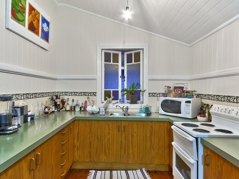 11 Karthina Street, Bulimba QLD 4171