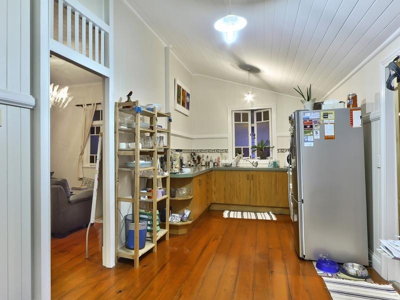 11 Karthina Street, Bulimba QLD 4171