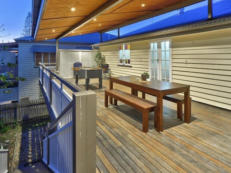 11 Karthina Street, Bulimba QLD 4171