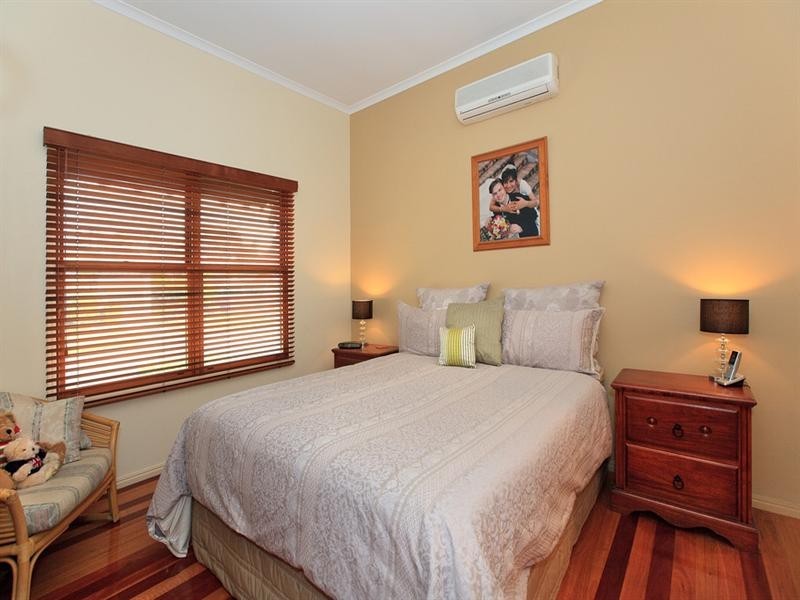 14 Vendale Avenue, Moorooka QLD 4105