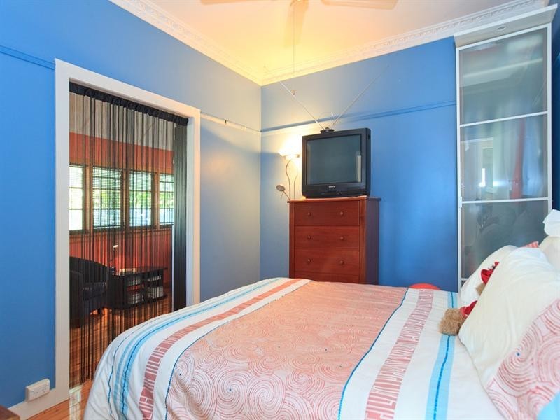 58 Martha Street, Camp Hill QLD 4152