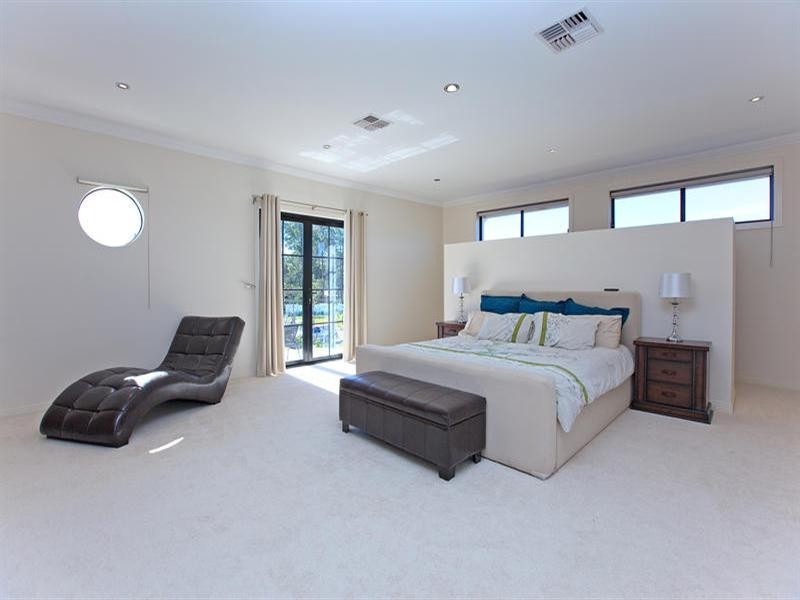 393 Boston Road, Belmont QLD 4153