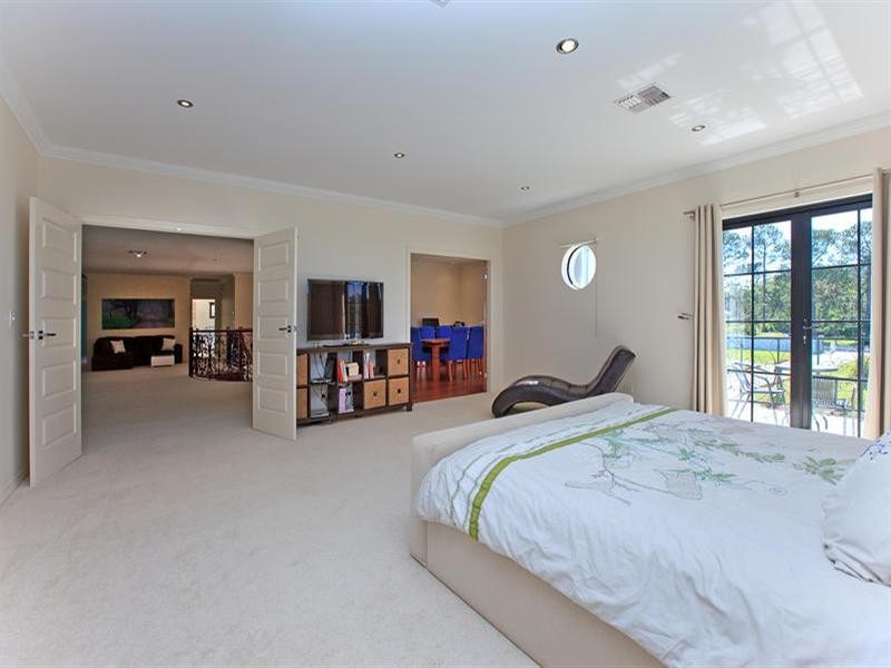 393 Boston Road, Belmont QLD 4153