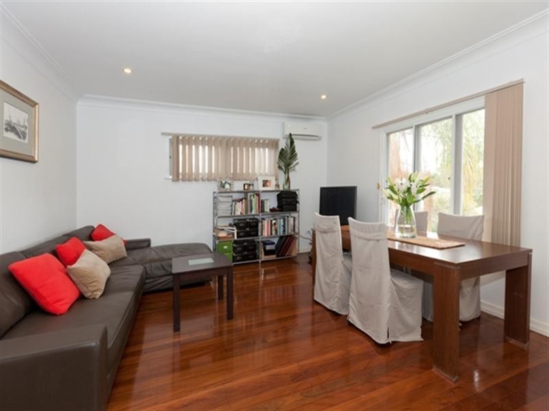 24 Kelsey Street, Coorparoo QLD 4151