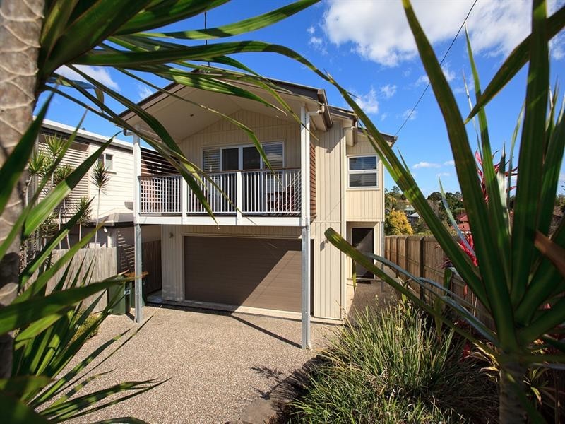 15 Kelsey Street, Coorparoo QLD 4151