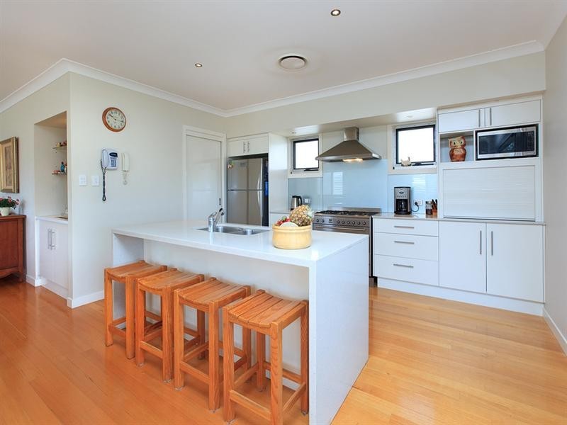 15 Kelsey Street, Coorparoo QLD 4151