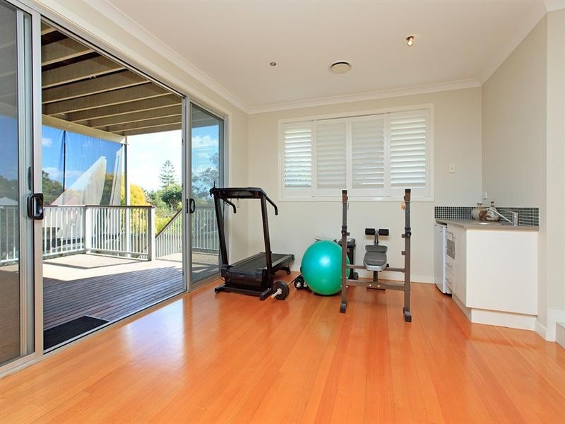 15 Kelsey Street, Coorparoo QLD 4151