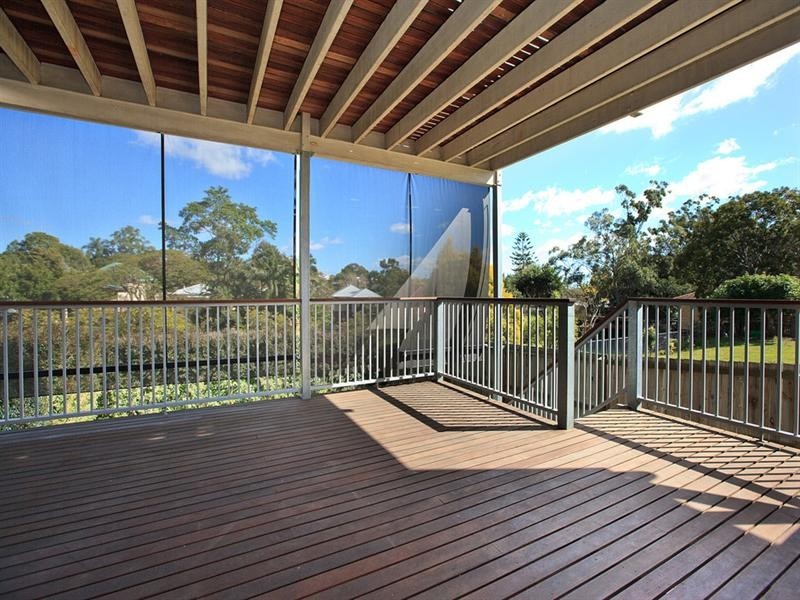 15 Kelsey Street, Coorparoo QLD 4151