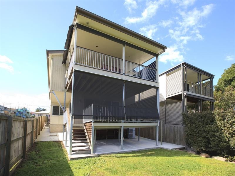 15 Kelsey Street, Coorparoo QLD 4151