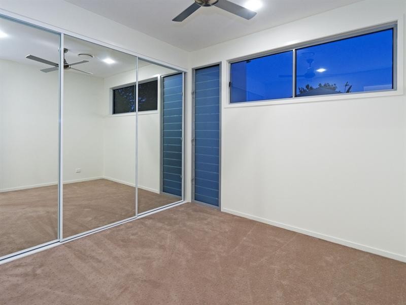 8 Redcar Street, Bulimba QLD 4171