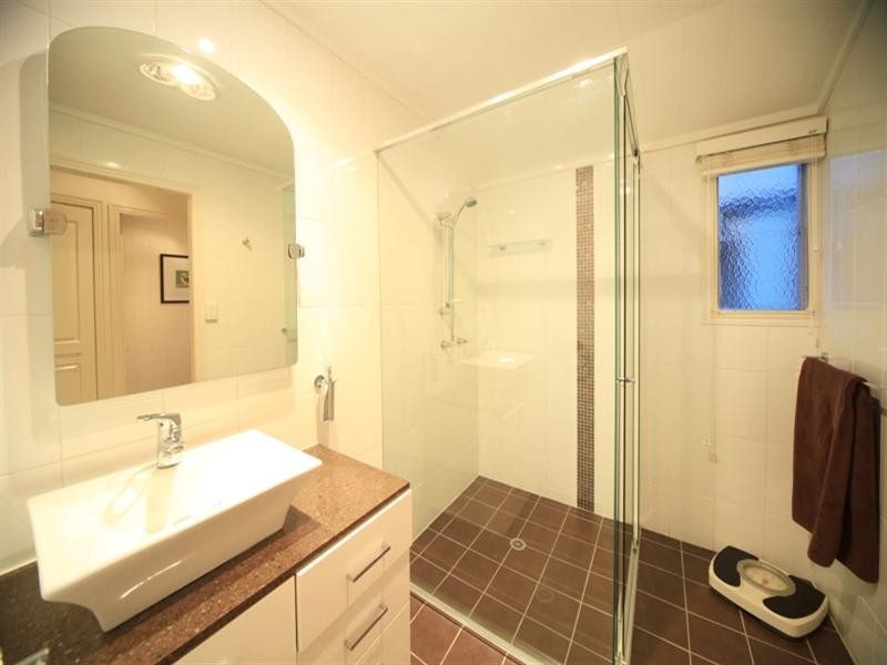 53 Harris Street, Hawthorne QLD 4171