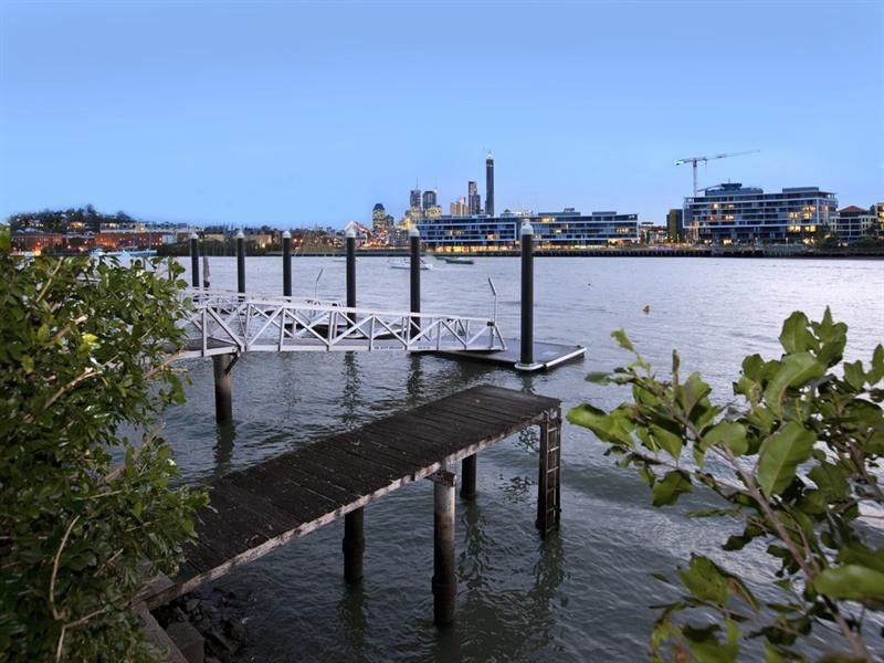 122 Quay Street, Bulimba QLD 4171