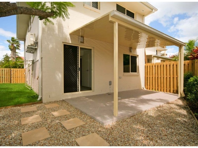 31 Mclay Street, Coorparoo QLD 4151