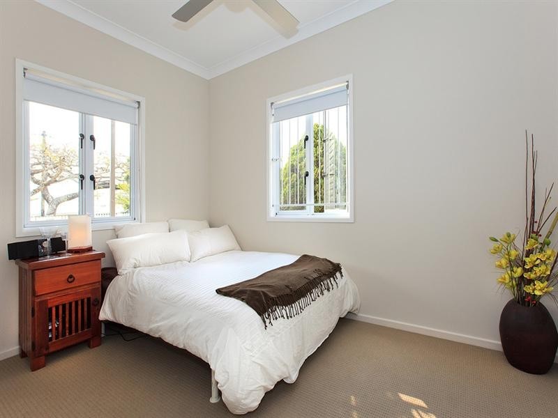 34 Effingham Street, Tarragindi QLD 4121