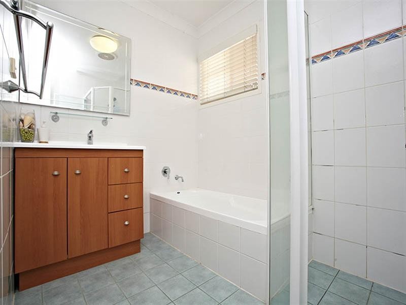 84 Wanda Road, Upper Mount Gravatt QLD 4122