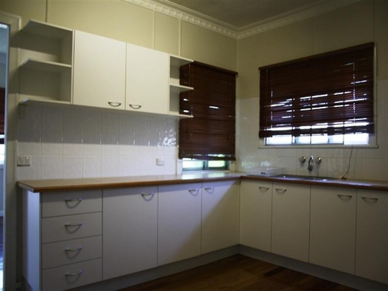 25 Bovelles Street, Camp Hill QLD 4152