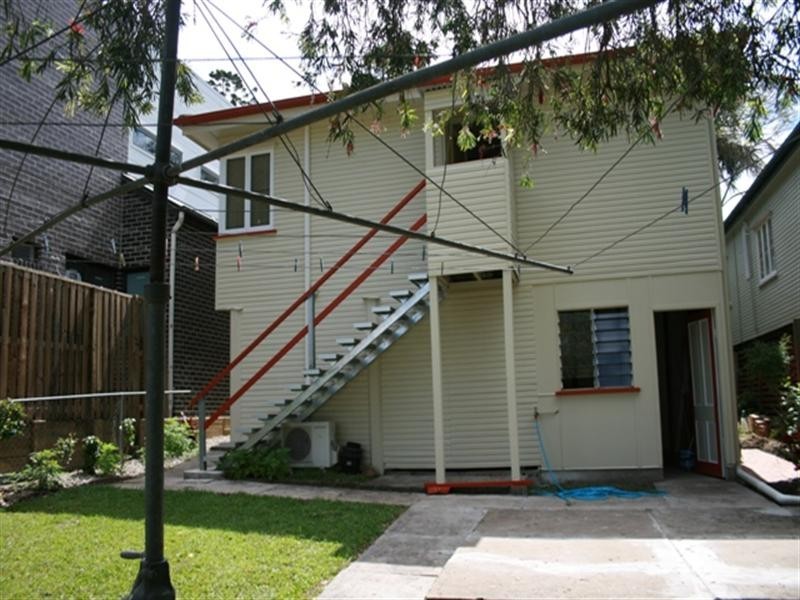 55 Moreton Street, Norman Park QLD 4170