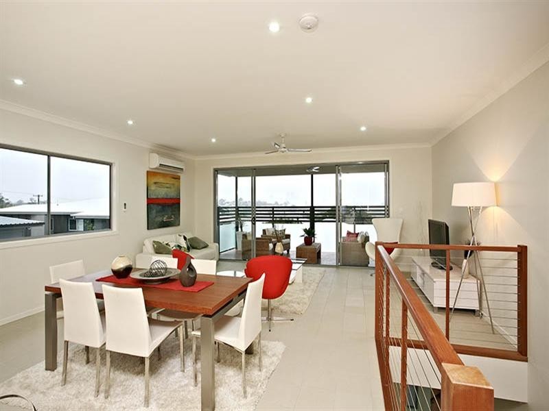 87 Stephens Street, Morningside QLD 4170