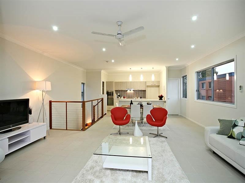 87 Stephens Street, Morningside QLD 4170