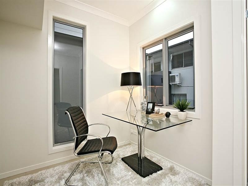 87 Stephens Street, Morningside QLD 4170