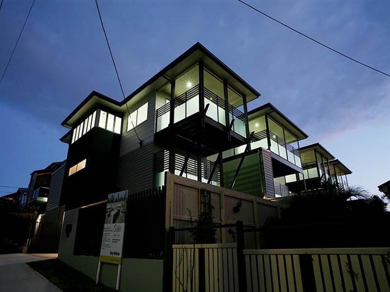 87 Stephens Street, Morningside QLD 4170