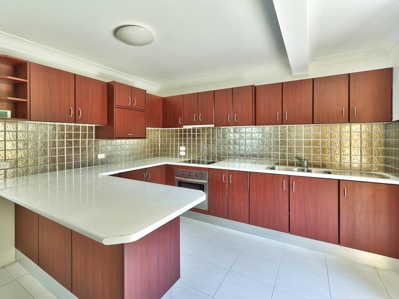 61 Wynnum Road, Norman Park QLD 4170