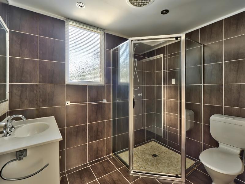 61 Wynnum Road, Norman Park QLD 4170