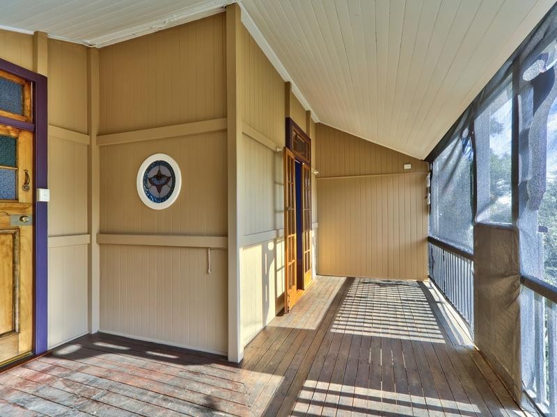 61 Wynnum Road, Norman Park QLD 4170