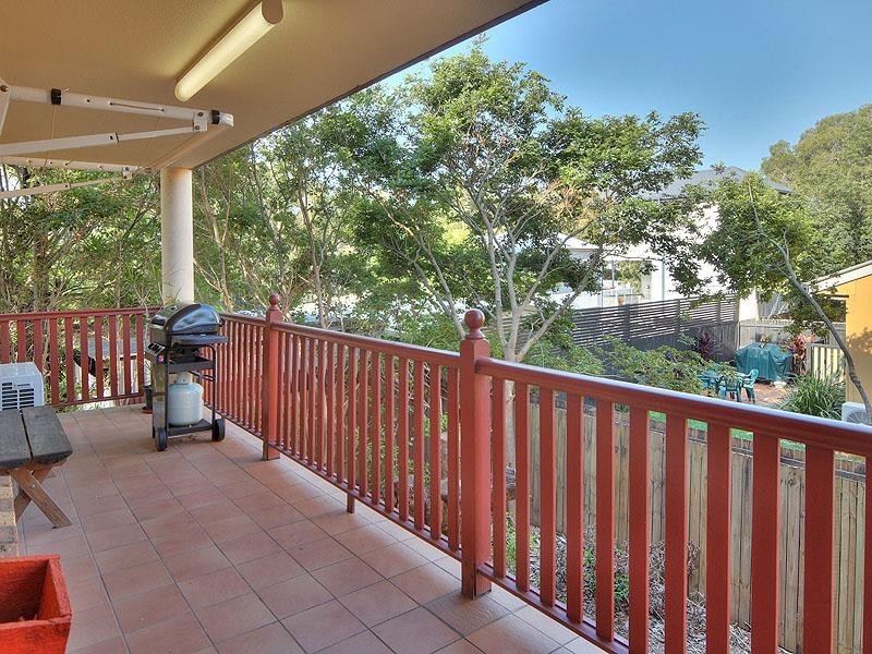 3/57 Bilyana Street, Balmoral QLD 4171