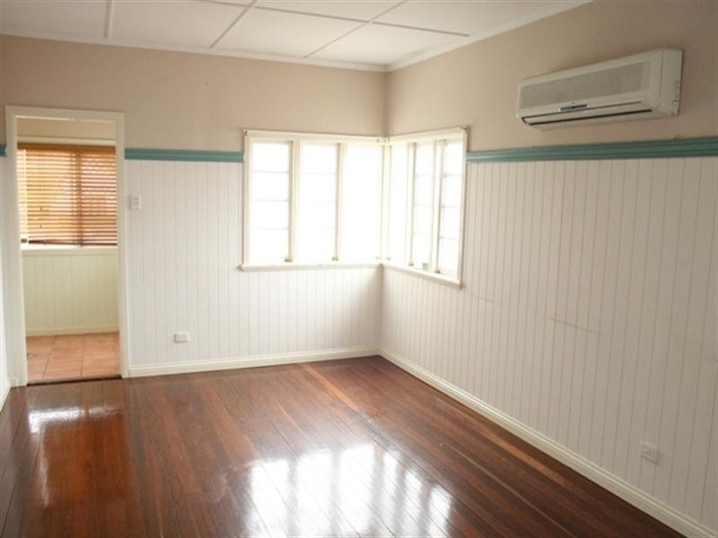 17 Elaroo Street, Morningside QLD 4170