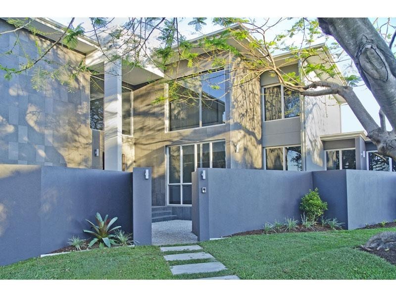 91 Brisbane Corso, Fairfield QLD 4103