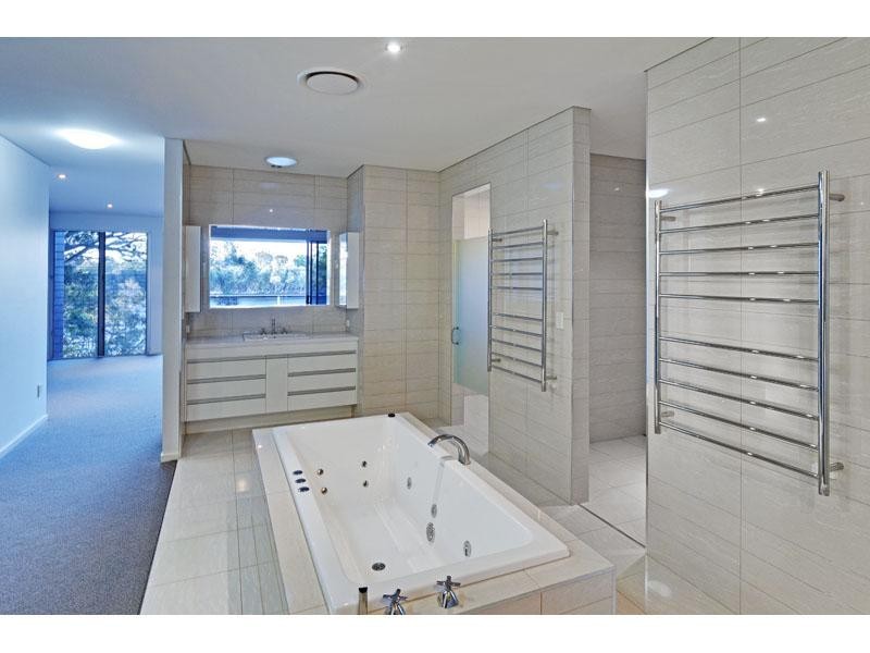 91 Brisbane Corso, Fairfield QLD 4103