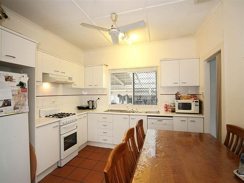 35 Cambridge Street, Bulimba QLD 4171