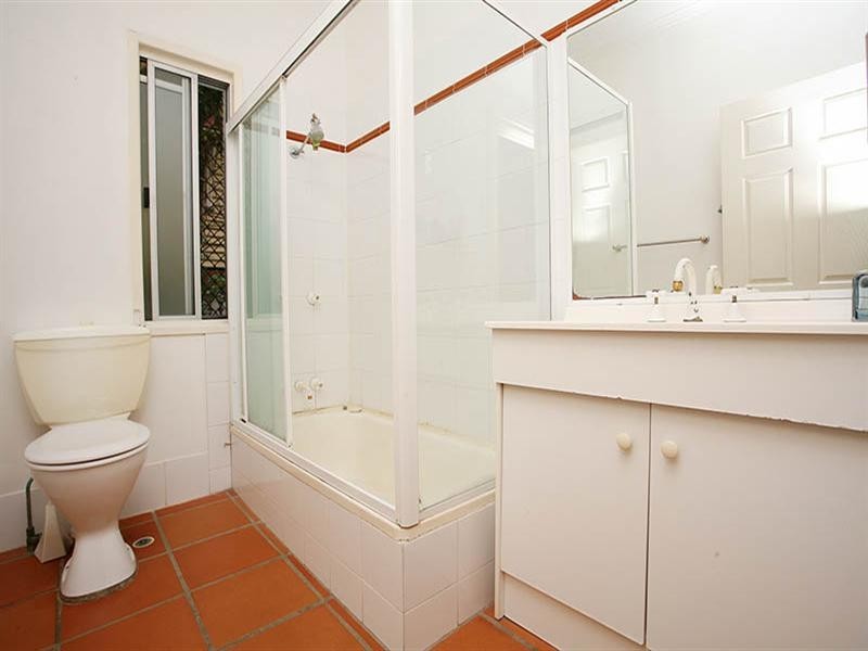 35 Cambridge Street, Bulimba QLD 4171
