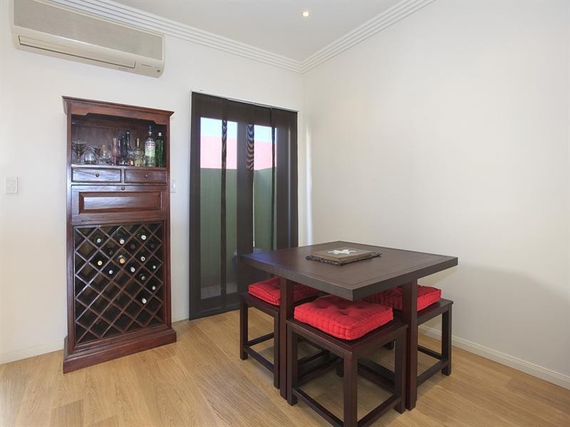 3/5 Wambool Street, Bulimba QLD 4171